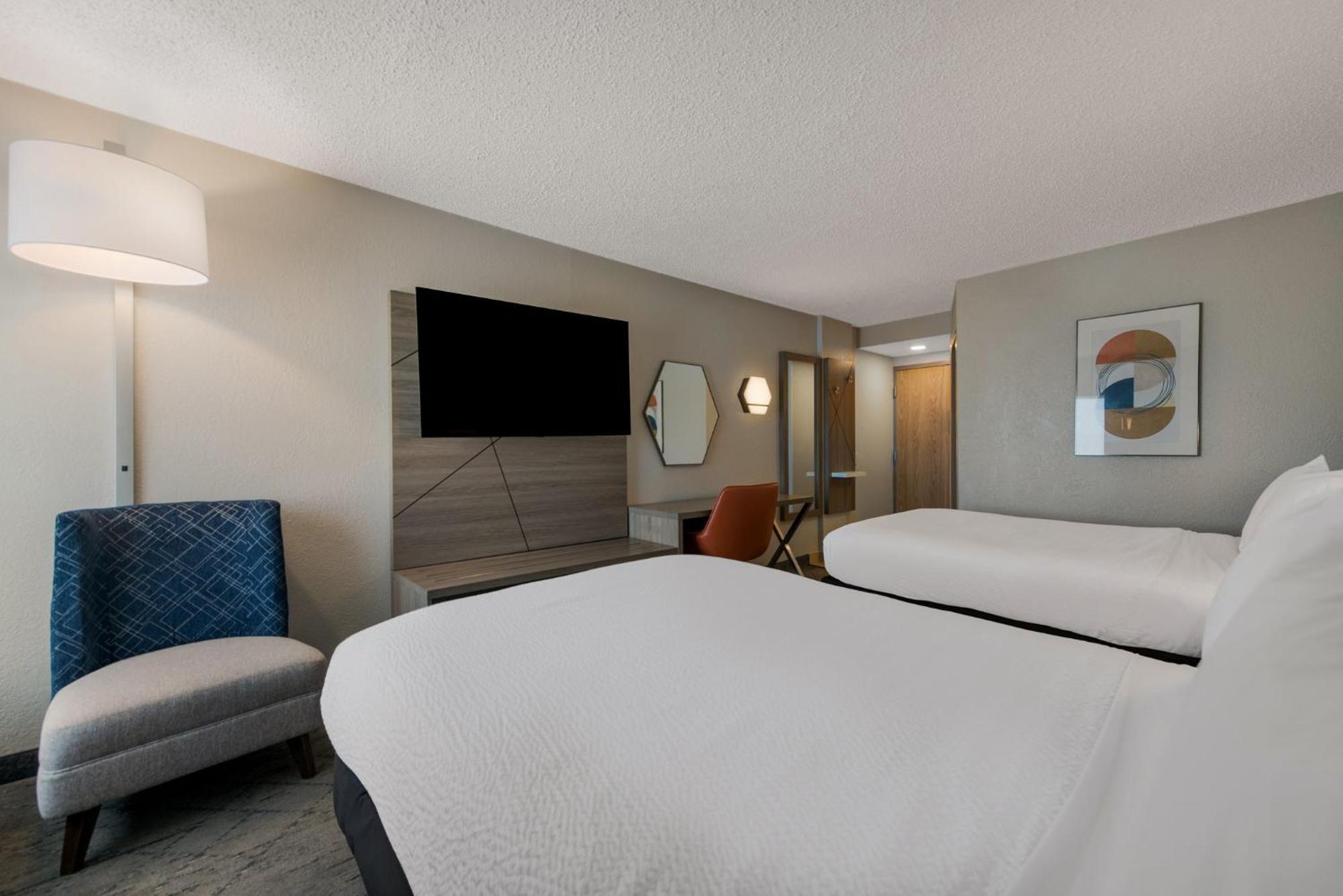Holiday Inn Express Hotels- Hampton By Ihg Екстериор снимка