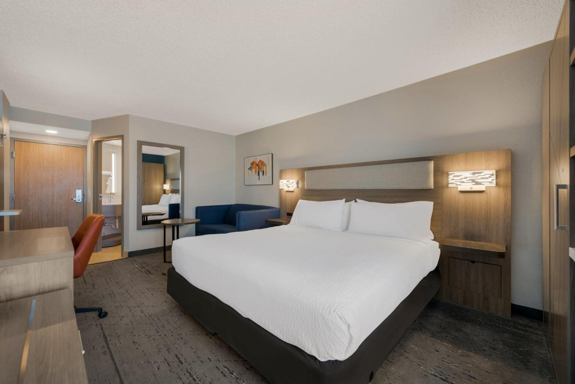 Holiday Inn Express Hotels- Hampton By Ihg Екстериор снимка