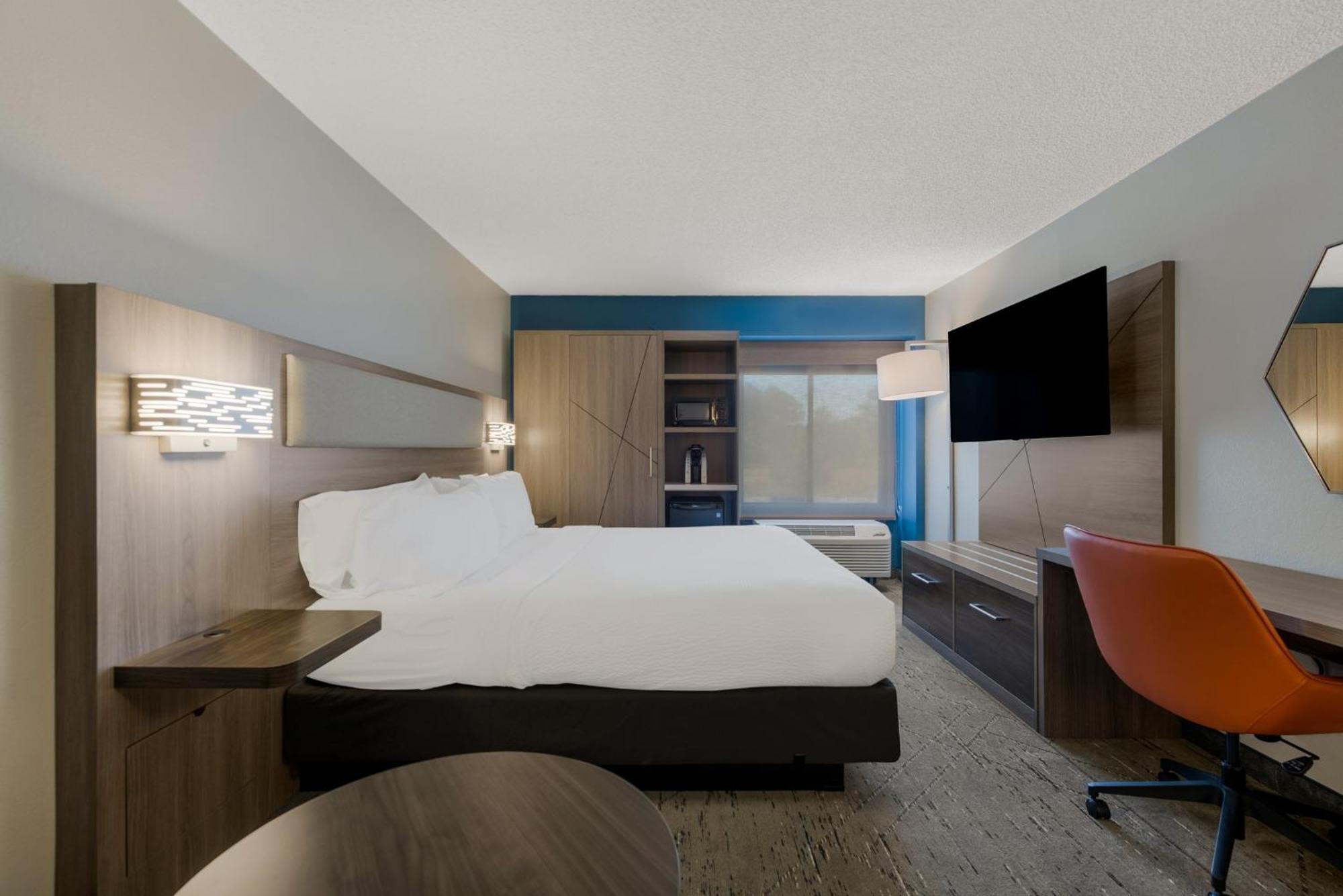 Holiday Inn Express Hotels- Hampton By Ihg Екстериор снимка