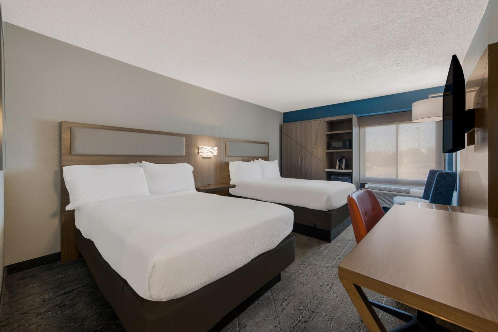 Holiday Inn Express Hotels- Hampton By Ihg Екстериор снимка