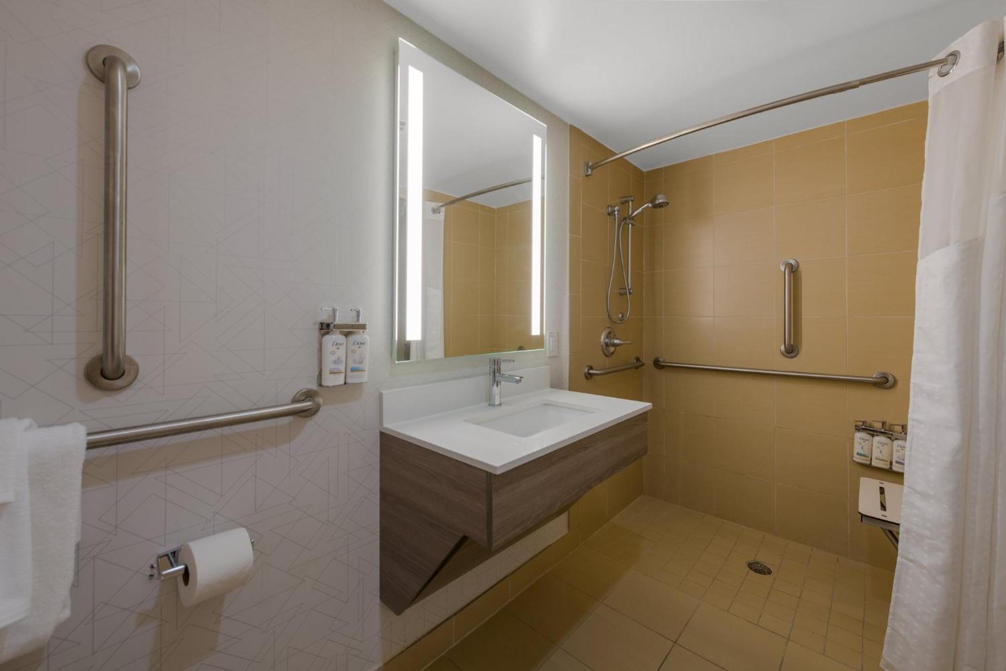 Holiday Inn Express Hotels- Hampton By Ihg Екстериор снимка
