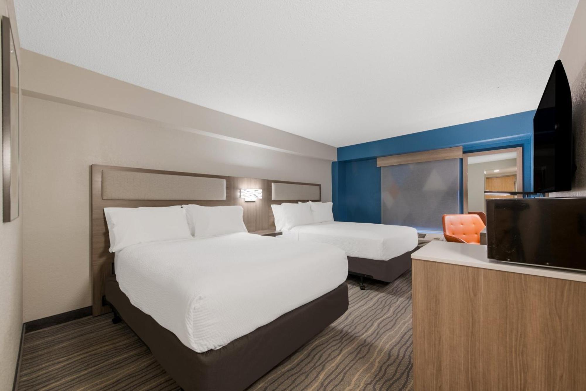 Holiday Inn Express Hotels- Hampton By Ihg Екстериор снимка