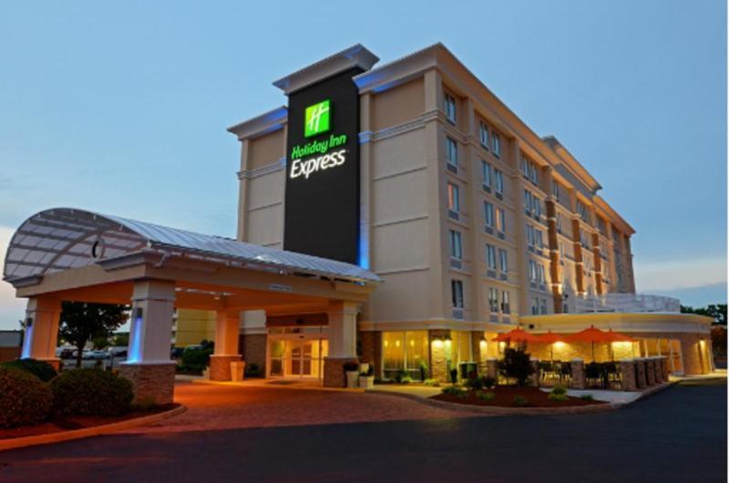 Holiday Inn Express Hotels- Hampton By Ihg Екстериор снимка